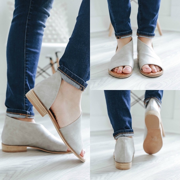 QWENN Cut Out Flats   - GREY - Picture 2 of 7